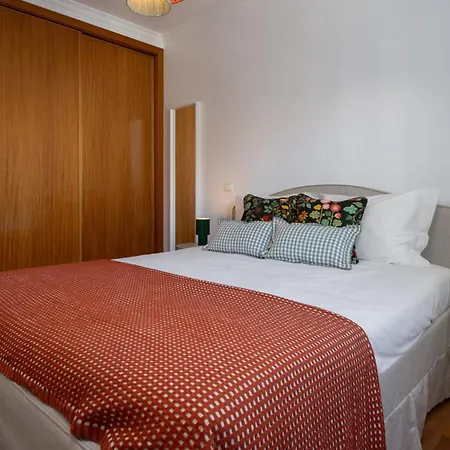 Apartment Madalenas Iii By An Island *